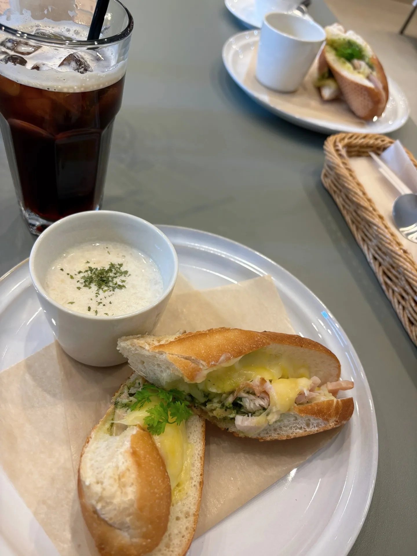 西新アロマハンドトリートメント