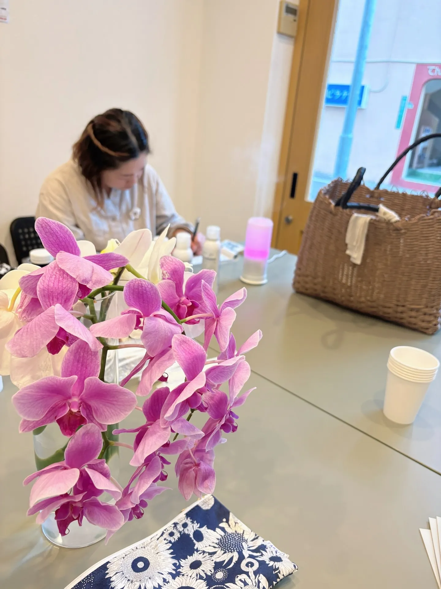 西新アロマハンドトリートメント